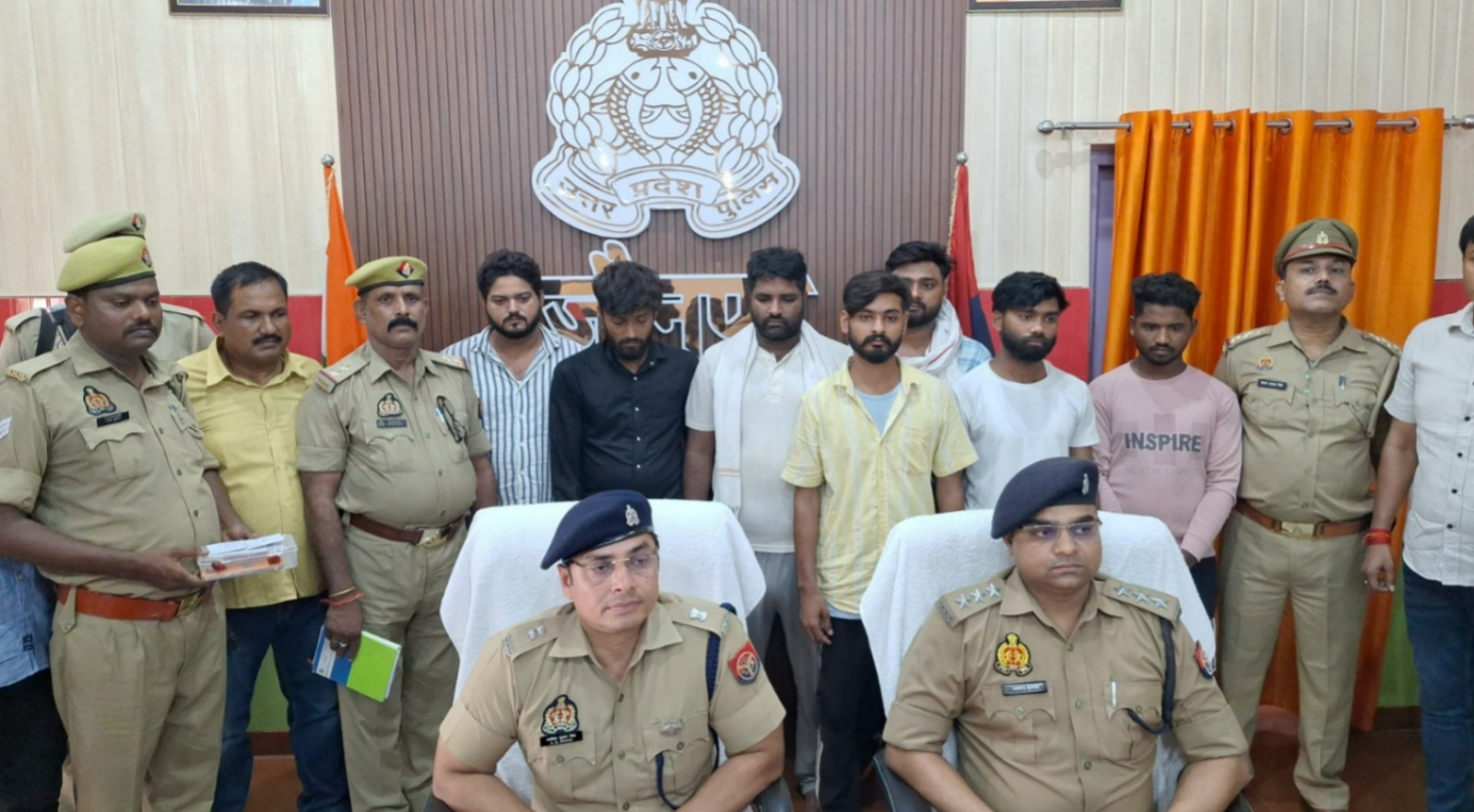 ऑनलाइन विज्ञापन के नाम पर धोखाधड़ी और ठगी करने वाले गिरोह का पुलिस ने भंडाफोड़ किया