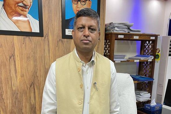 “कानपुर देहात को नया डीएम मिला!” “कपिल सिंह की तैनाती, आलोक सिंह लखनऊ ट्रांसफर”