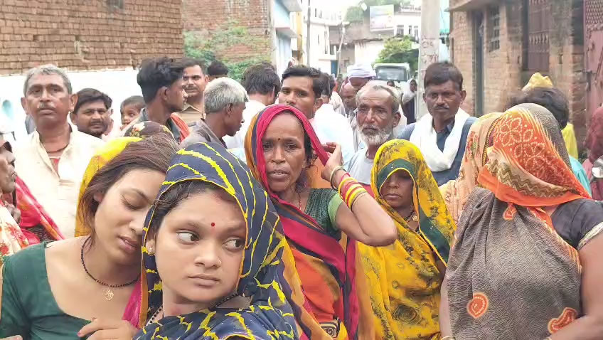 अज्ञात कारणों के चलते नवविवाहिता ने की आत्महत्या, मायके पक्ष ने जमकर काटा हंगामा