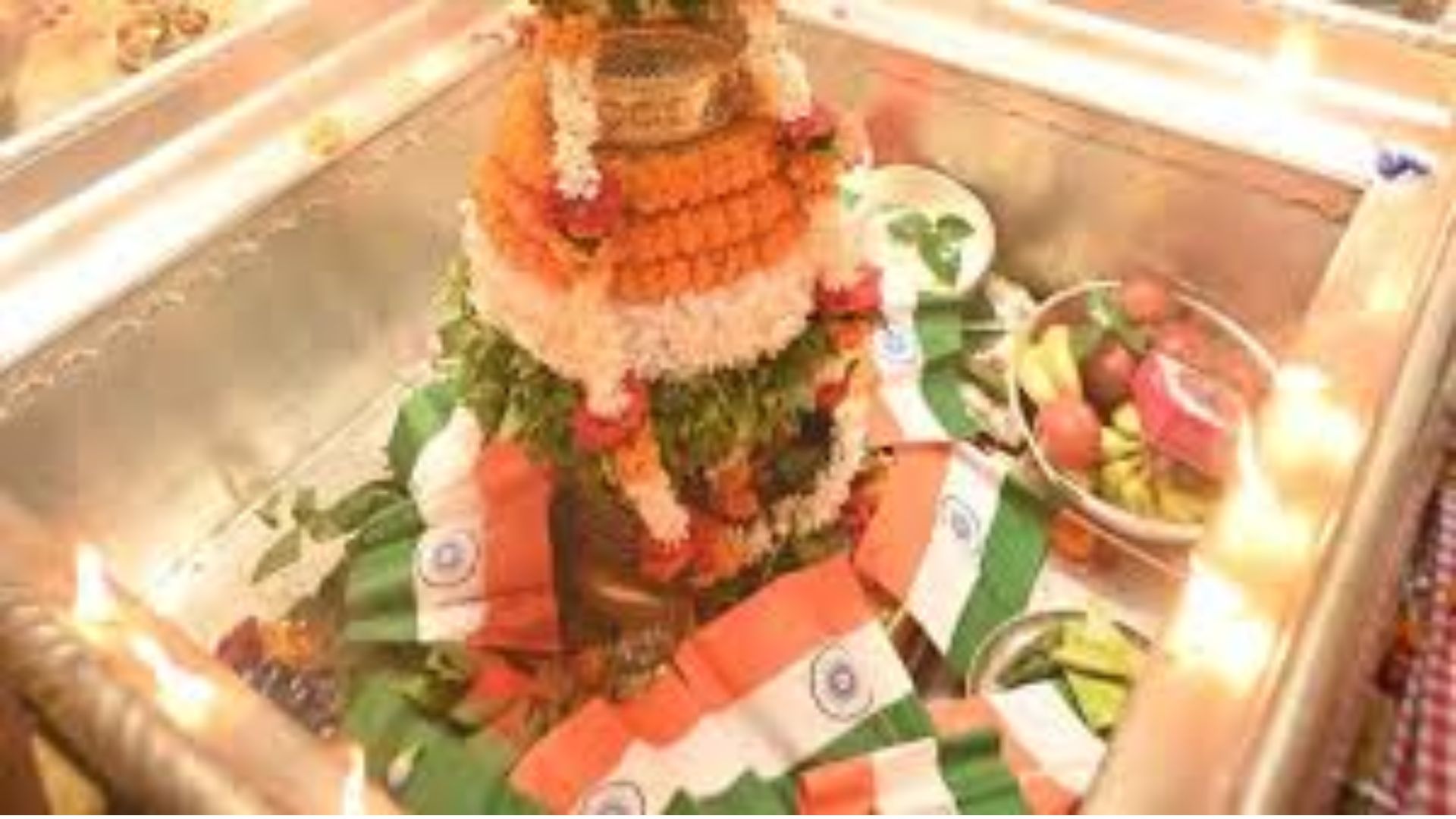 Independence Day 2025: तिरंगे के रंग में रंगे बाबा विश्वनाथ, ‘हर-हर महादेव’ और ‘जय हिंद’ के नारों से गूंज उठा काशी धाम