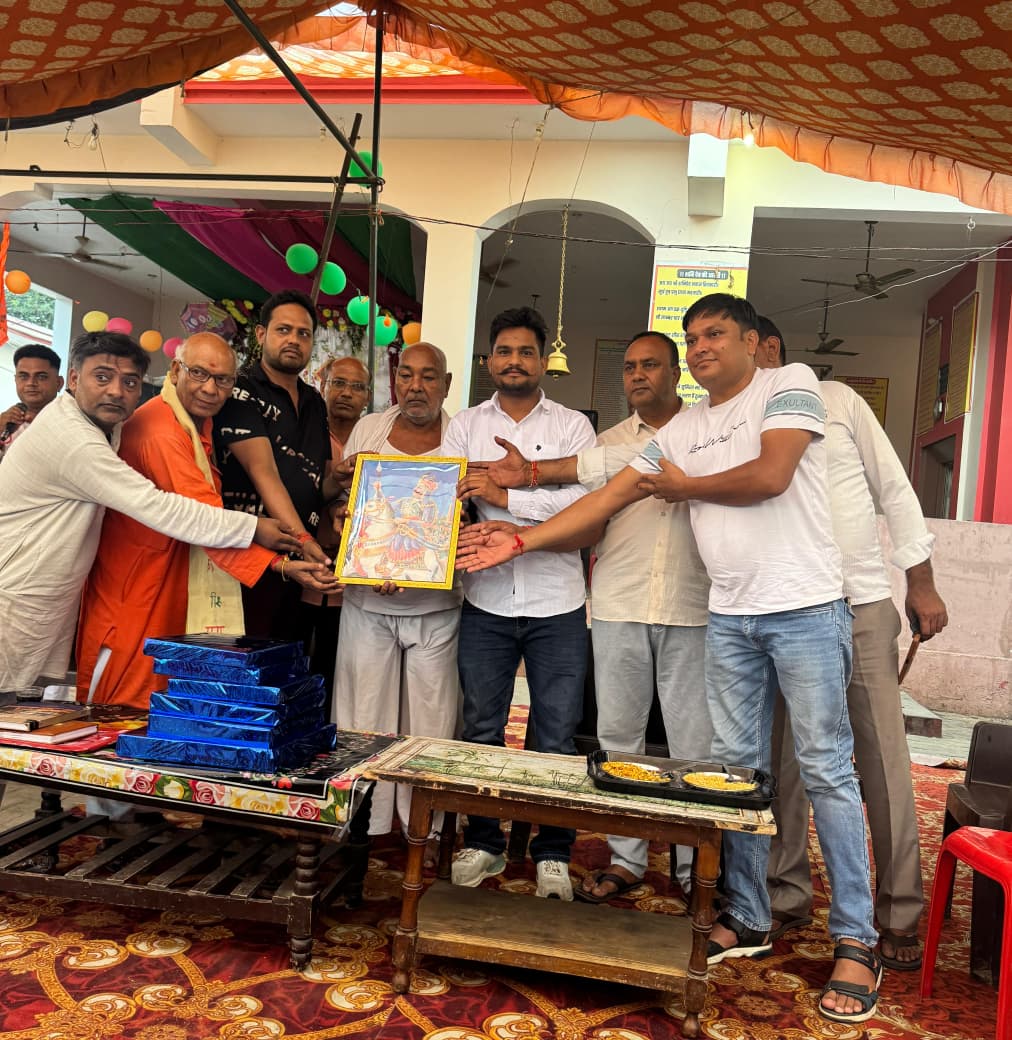 गढ़मुक्तेश्वर: "सदरपुर की पाठशाला" में आयोजित सामान्य ज्ञान प्रतियोगिता, विजेता बच्चों को किया गया सम्मानित