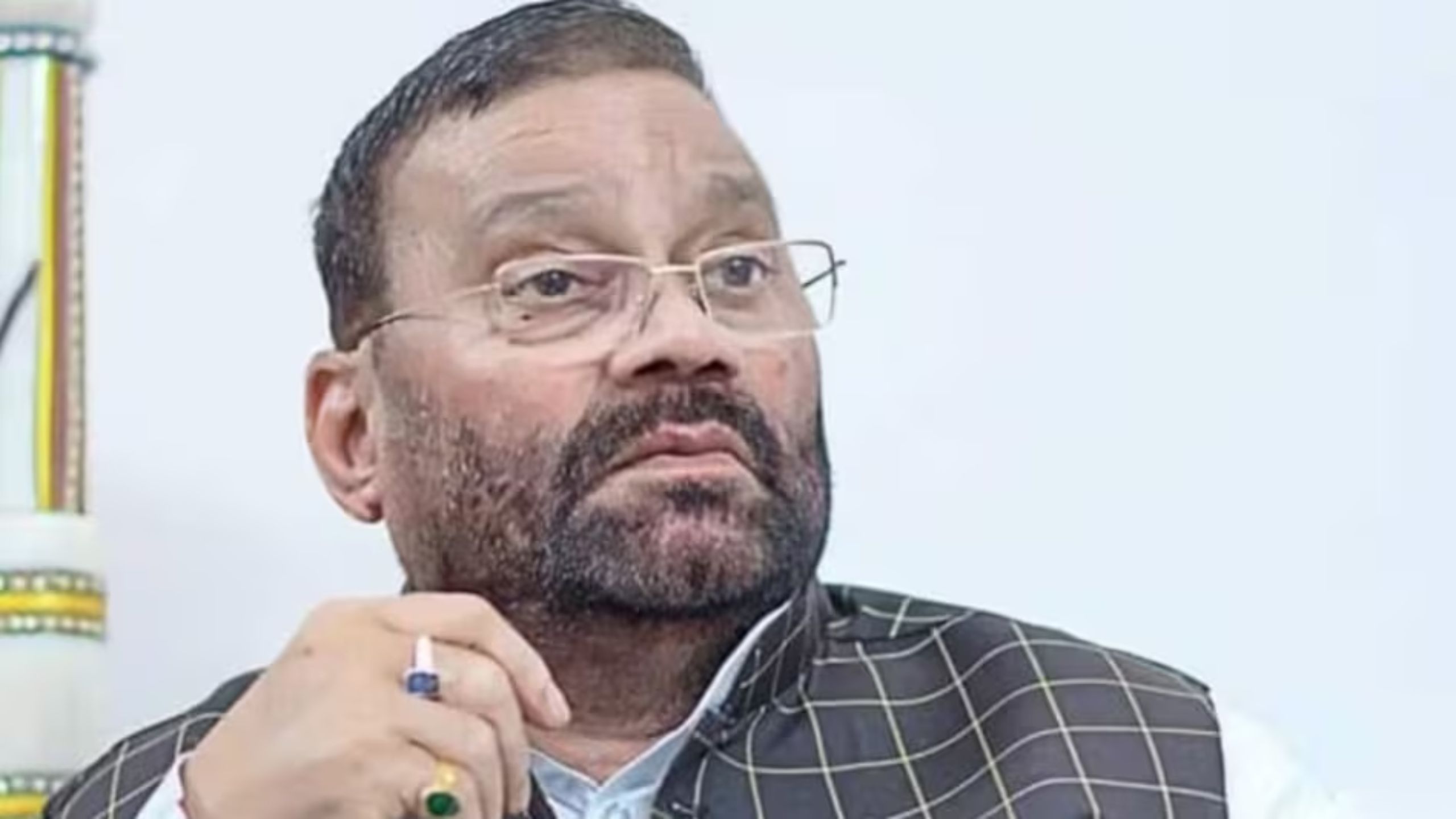 स्वामी प्रसाद मौर्य की मुश्किलें बढ़ीं