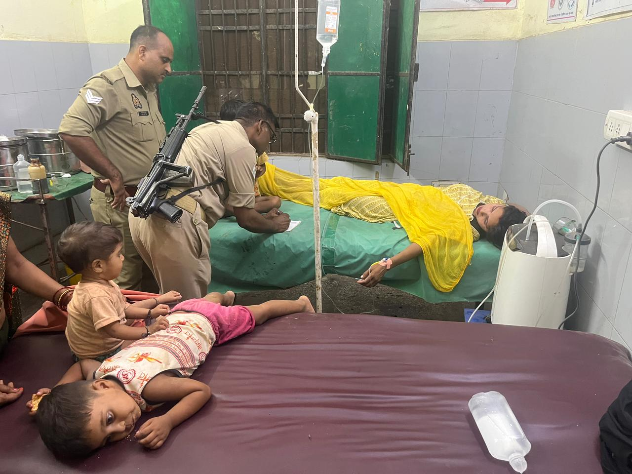 Auraiya News: Husband Attempts to Burn Wife Over Alcohol Dispute, Wife in Critical Condition