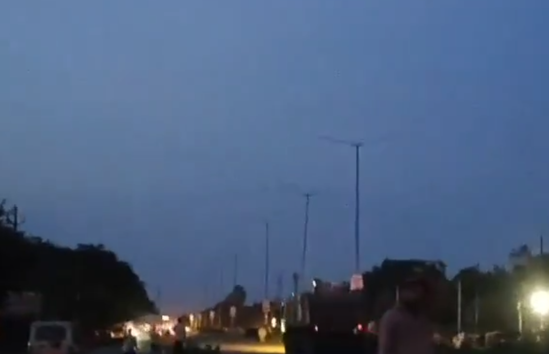 कानपुर देहात: एनएचआई 27 पर स्ट्रीट लाइट बंद, रात में हाईवे हुआ अंधेरे में डूबा