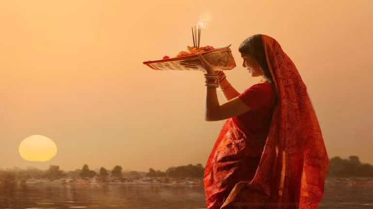 Chhath festival begins with Nahay-Khaay, Akshara Singh extends best wishes