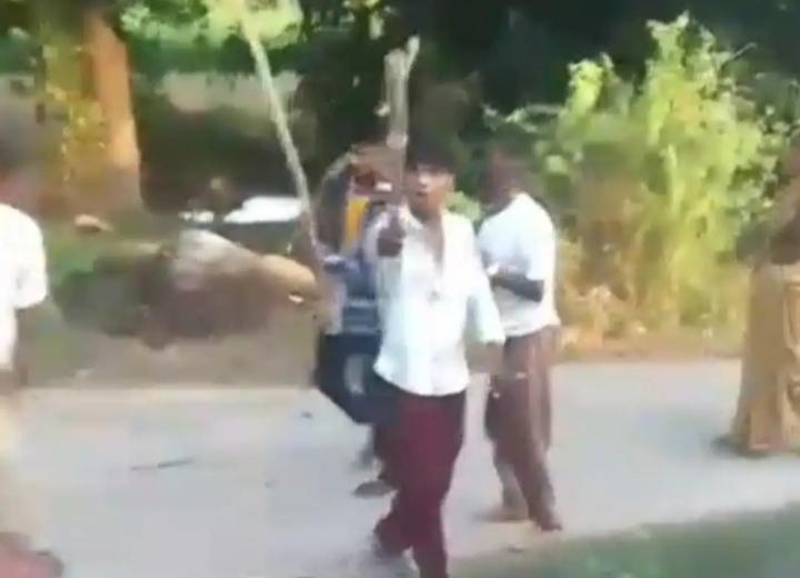 बिधूना में परिवार पर लाठी-डंडों से हमला, पुलिस कार्रवाई पर उठे सवाल — तहसील पहुंचकर लगाई न्याय की गुहार