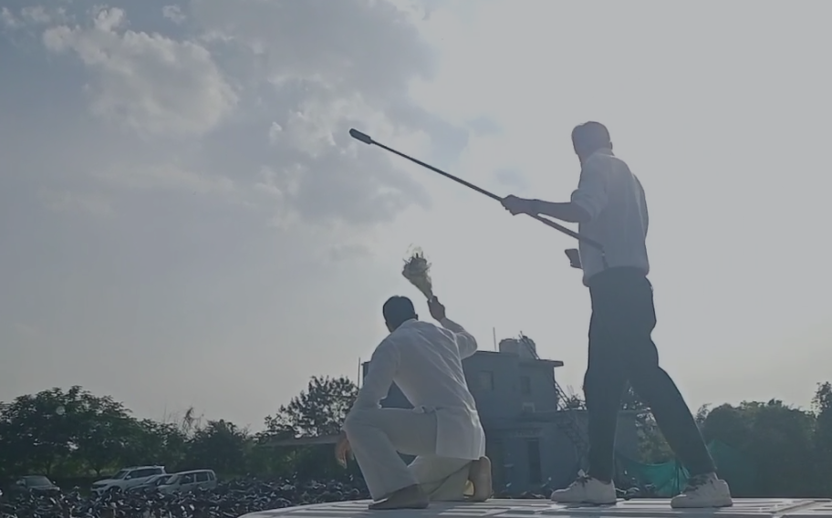 झांसी में बॉलीवुड एक्टर हर्षवर्धन राणे का जलवा,‘एक दीवाने की दिवानीयत’ के प्रमोशन पर दिखी जबरदस्त फैन फॉलोइंग