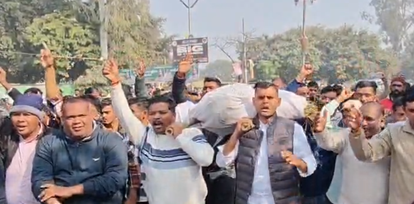 farrukhabad-bamba-safai-na-hone-se-fasal-jalmagn