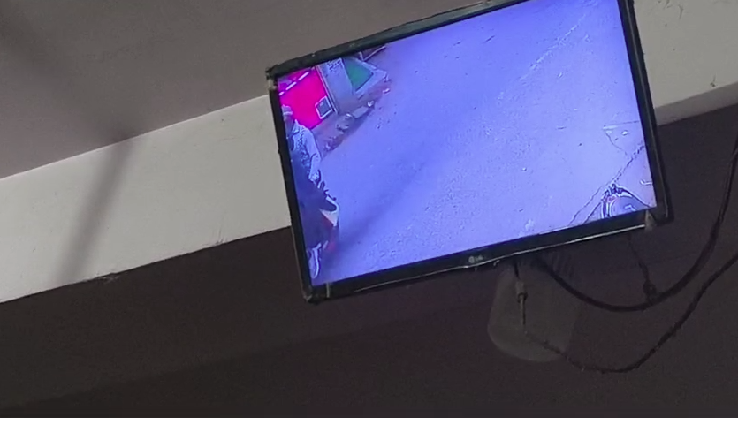 auraiya-tappabazi-kisan-40-hazar-loot